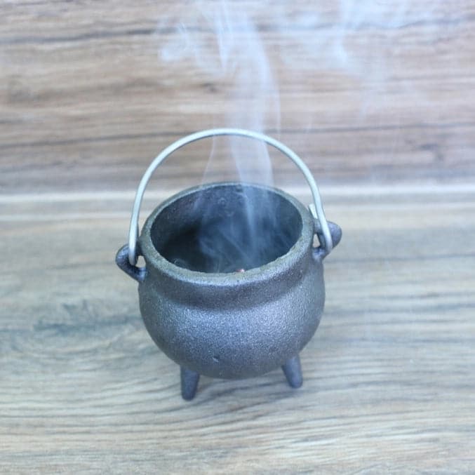 Mini Cast Iron Cauldron 3.5 inch with Lid