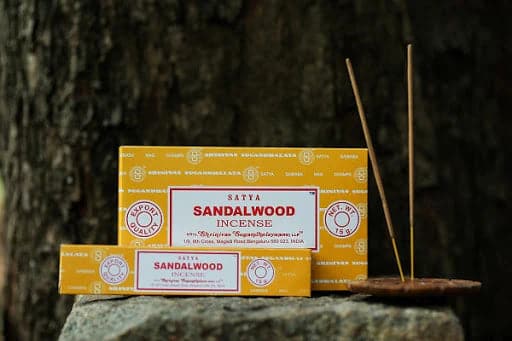 SATYA Sandalwood Incense Sticks 15g