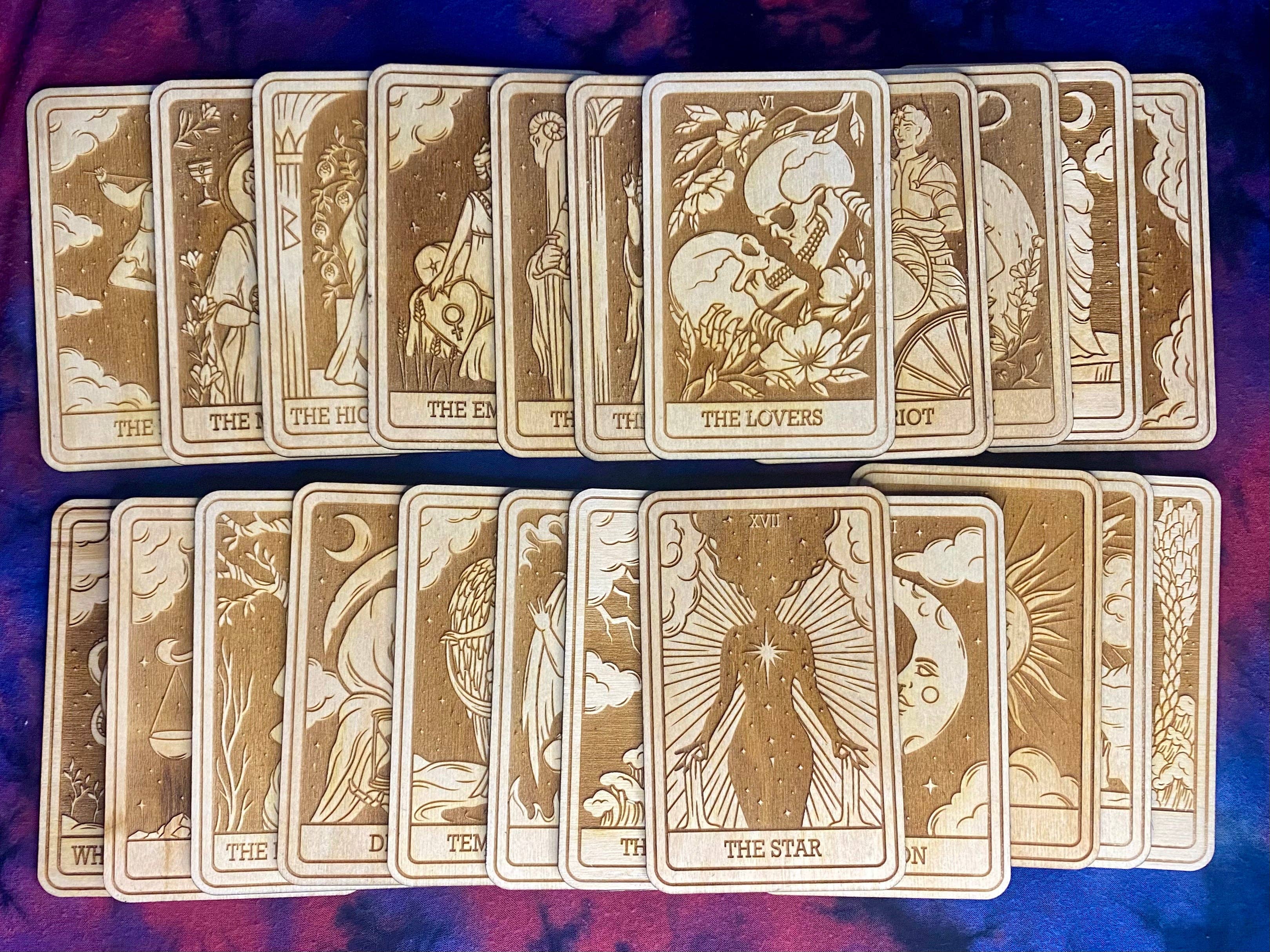 19 | The Sun Wooden Tarot Card | Major Arcana
