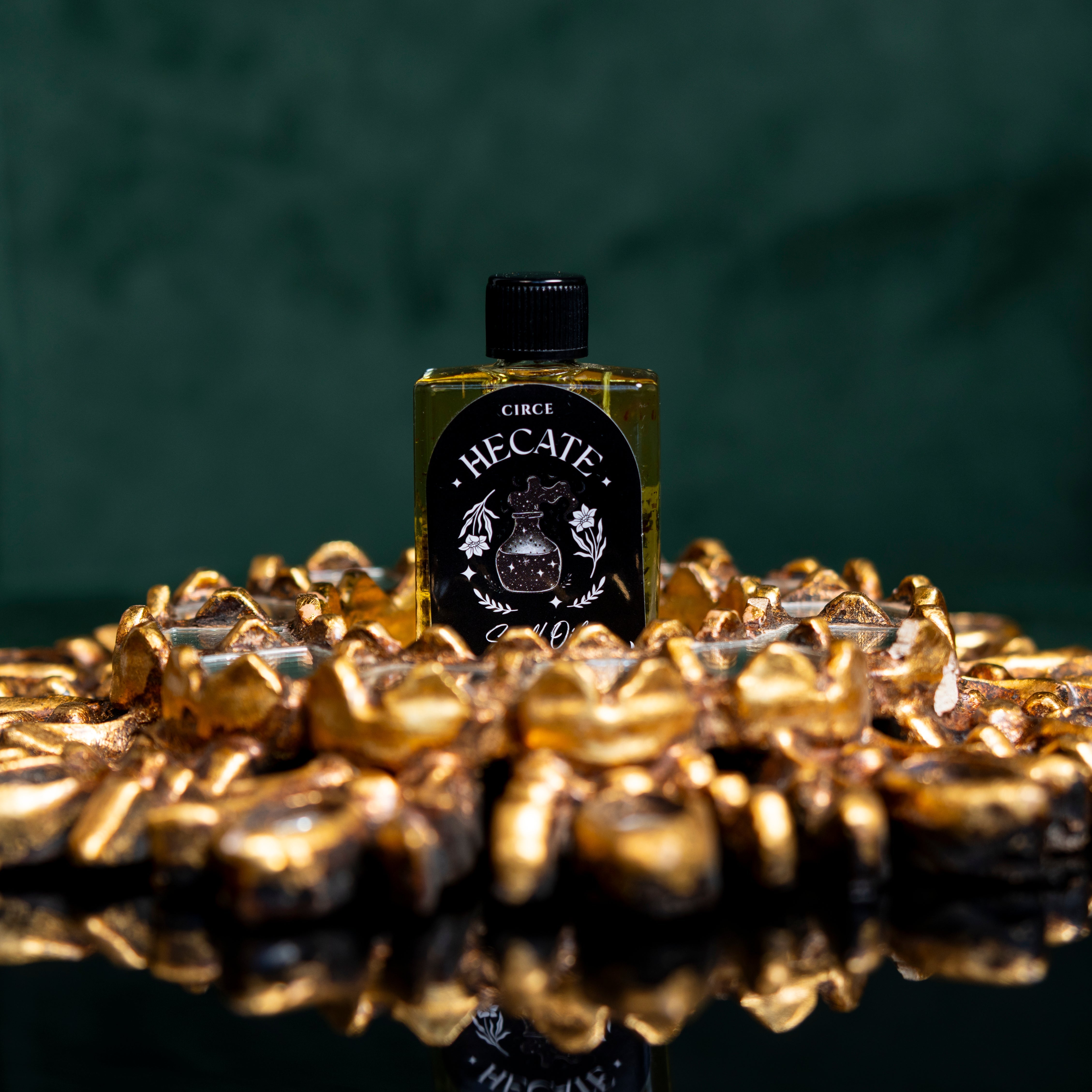 Hecate Spell Oil 1/2 oz for Protection, Crossroads & Spiritual Guidance | Ritual Oil