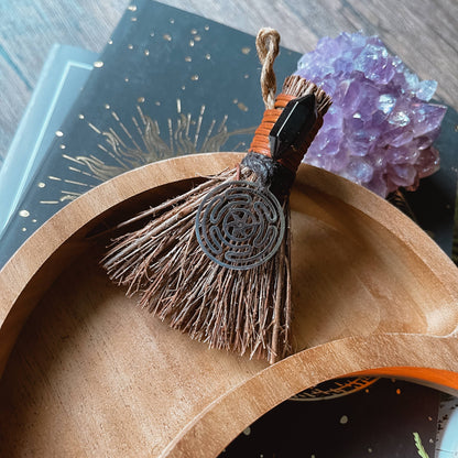 Hecate Mini Witch's Besom, Witchy Altar Broom 3": Unscented