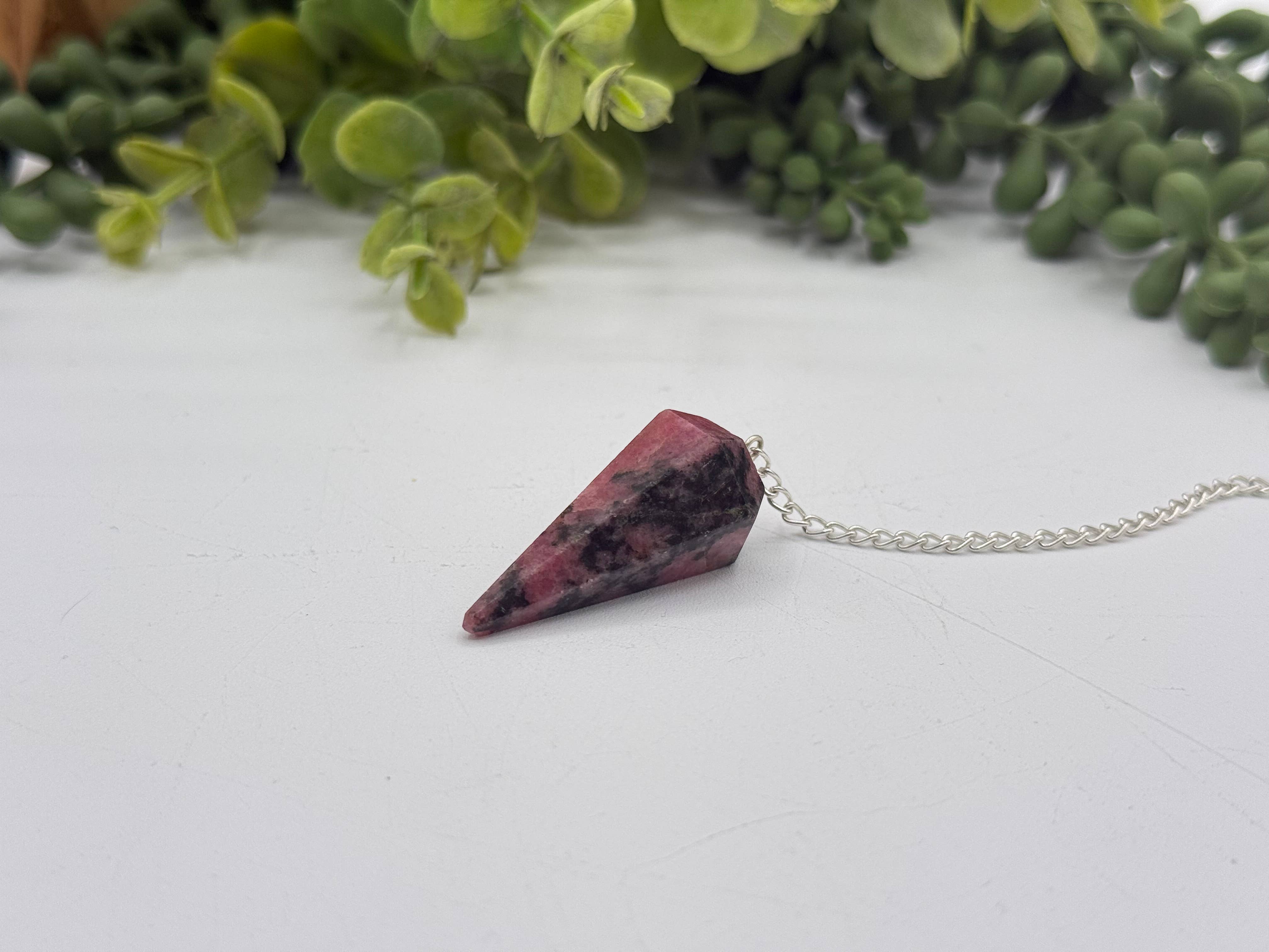 Rhodonite Pendulum w/Silver Plated Chain