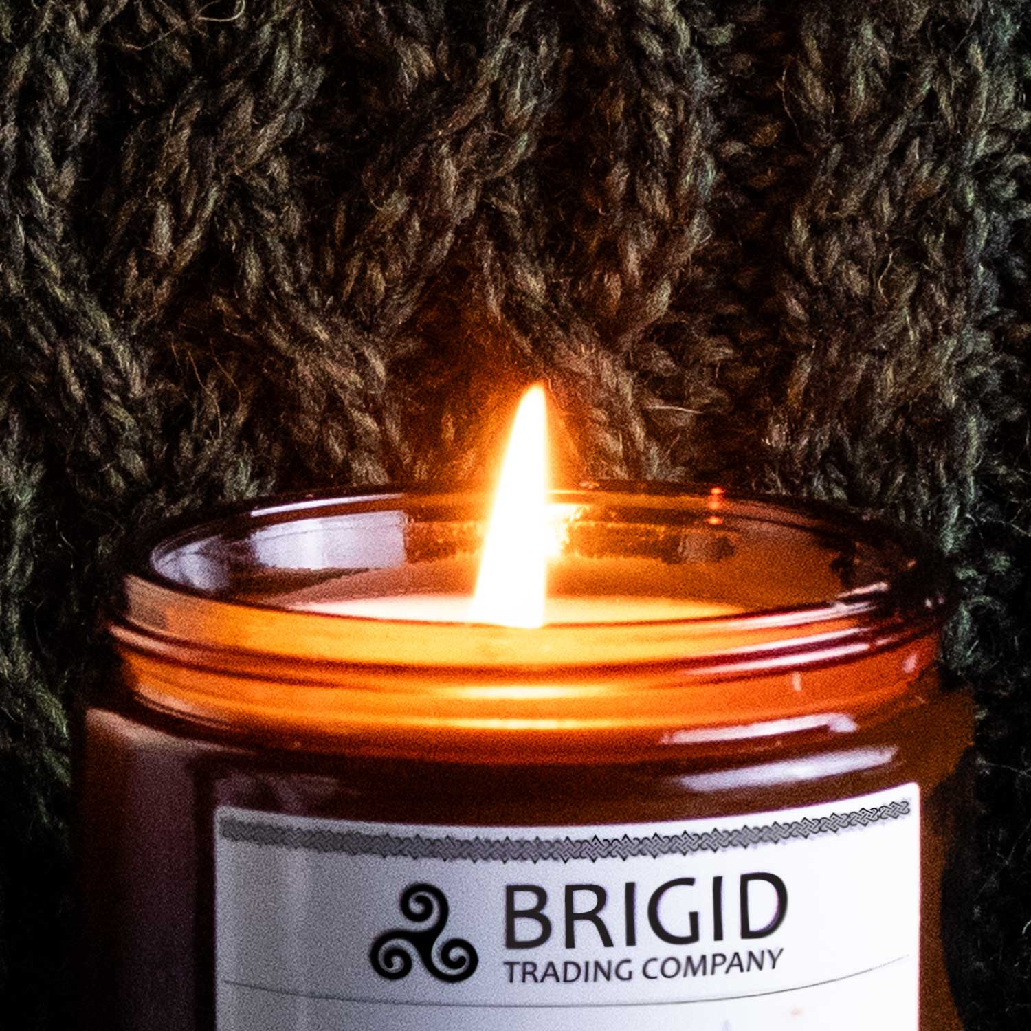 Cross of Brigid Soy Wax Candle - Heather, Rose, Narcissus & Vetiver