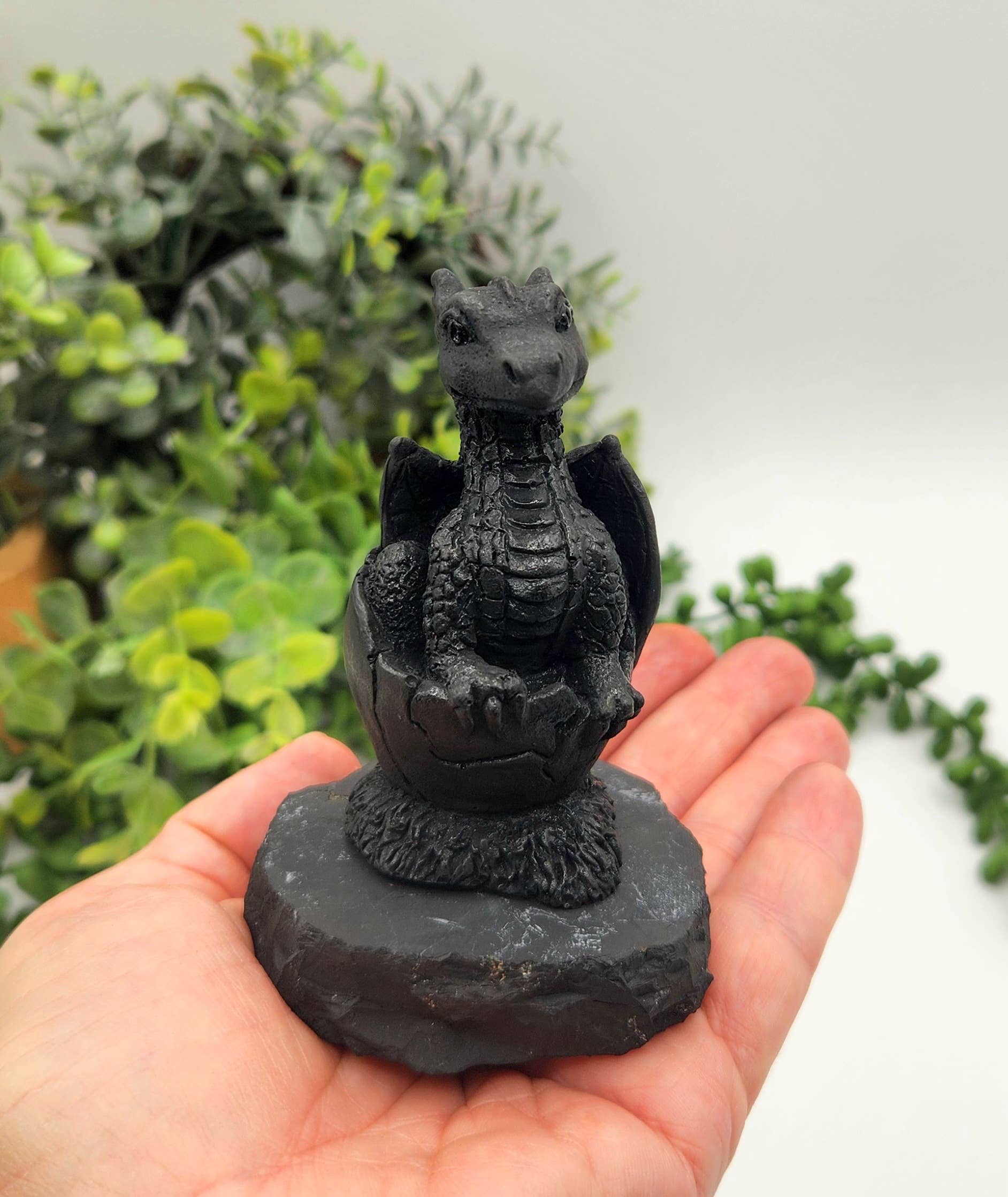 Shungite Figurine Dragon in Egg - EMF Protection(7x9.5x11cm)