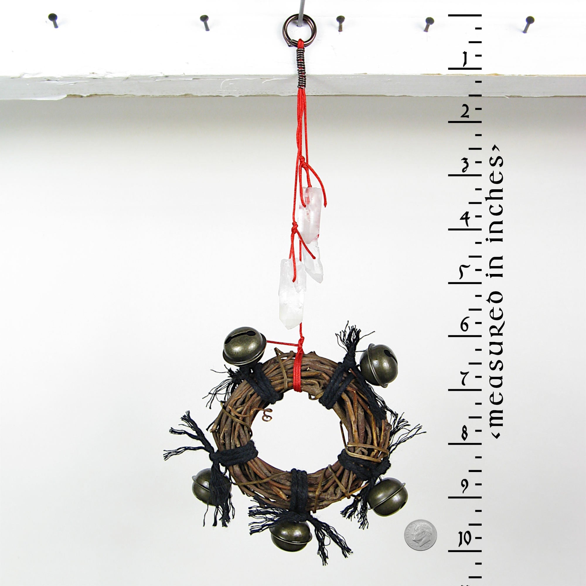 Witch's Bell: Small Wreath, 5 Sleigh Bells and 3 Quartz